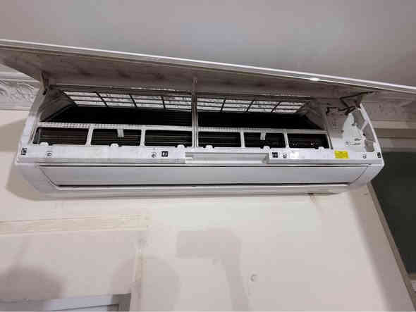 سلام عليكم سبلت طنين GREE آخو الجديد صاله شهرين ونص من مشتري سعره 550 وبي مجال رقم التلفون *********** كربلاء
