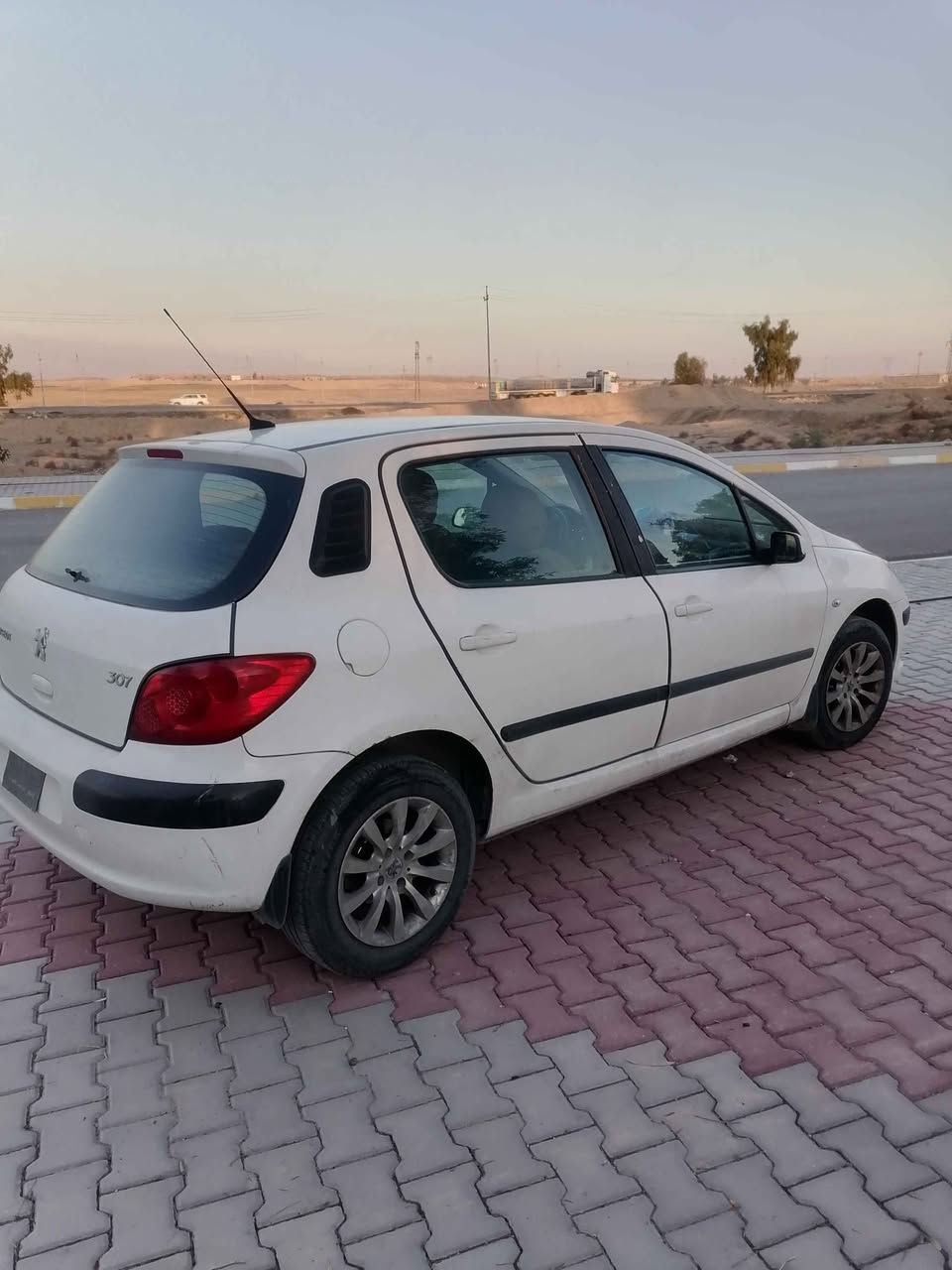 سلام عليكم بيجو ٣٠٦موديل ٢٠٠٦ للبيع بدون راعي اتكفل سرقه وعشاير فقط السياره على وضع شركه كير ومحرك شرط تبريد تدفئه شرط السعر ٣٠ بيها مجال
*********** Singapore
