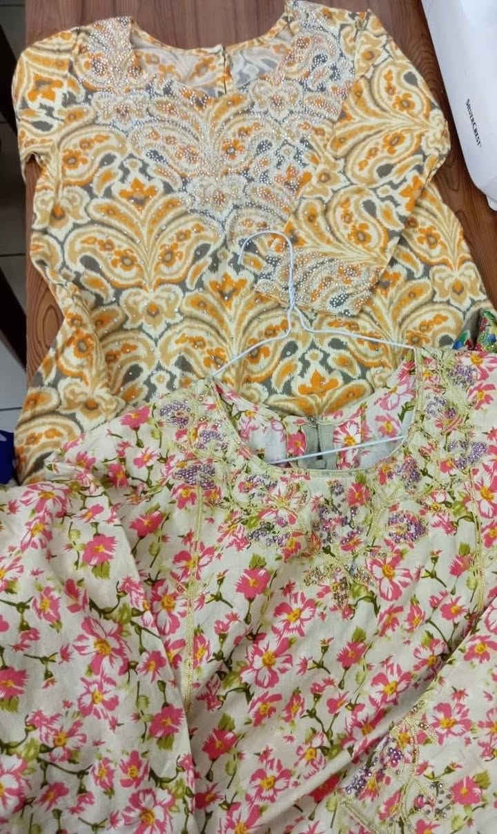 الفين دينار بس 
توصيل ماعندي ولا صور 
تعالي شوفي 
دشداشة ومخور اطفال بالةً كويتي بناتي من عمر 3 سنوات الى 9  بالفين دينار @إشارة


**إذا كنت صاحب هذا الإعلان وتريد حذفه لأي سبب، رجاءا أرسل رسالة إلى الدعم الفني**