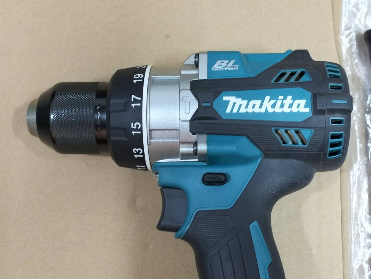 وحش ماكيتا DHP486 جديد فارغ للبيع بسعر مناسب .. قطعه واحده متوفره  .. السعر عالخاص فقط   ☝️


**إذا كنت صاحب هذا الإعلان وتريد حذفه لأي سبب، رجاءا أرسل رسالة إلى الدعم الفني**