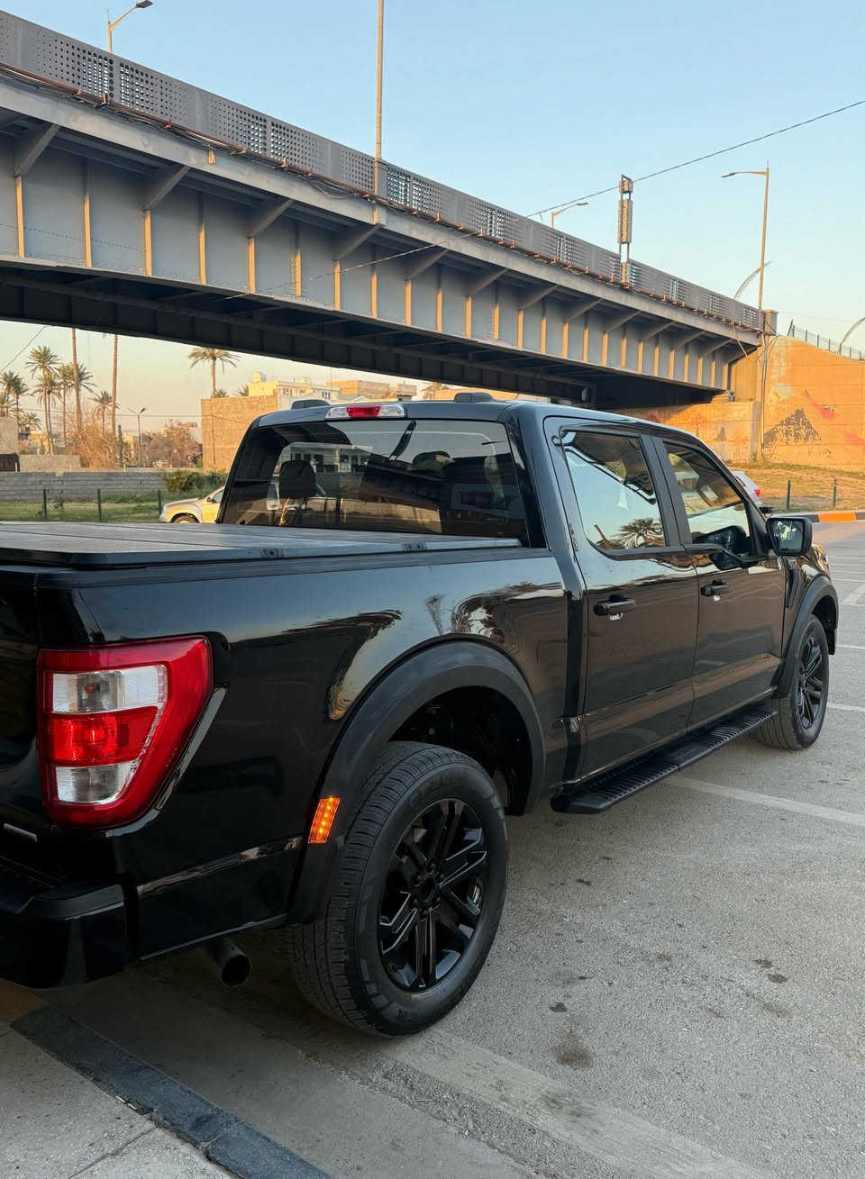 يالله السلام عليكم
للبيع فورد F150 موديل 2022 مواصفات STX محرك 6 سلندر 2700 توين تيربو بانزين باب طويل بدي قصير ( المرغوب ) ماشيه 22 الف رقم بغداد الدولي الجديد باسمي تحويل ثاني يوم
مواصفاتها :
فورويل
تحكمات ستيرن
انظمة قيادة
كاميرا خلفية
شاشة كبيرة
سايد بريك بصمة
وباقي مواصفات الفورد معروفة

السيارة بيها 3 قطع صبغ بدون دواخل بدون شواصي بدون لغود محرك وكير مكفولات بشرط السيارة جاهزة بدون اي نقص ربع ماتصرف عليها 

مكان السيارة / ديالى - بعقوبة
للاستفسار / ***********
