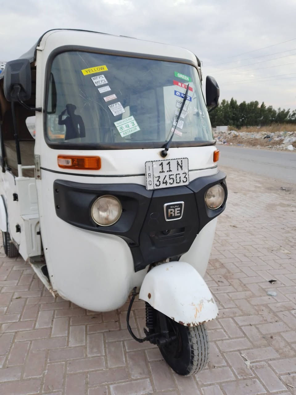 سلام عليكم تكتك للبيع تكتك نضيفه جاهزة خير من الله مديل 22شهر 10 سعر 770 وبيهة مجال الطيب مكان بغداد قرب سيطرة الشعب رقم الهاتف ***********
