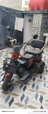 دراجه للبيع رقم الهاتف:07515810756