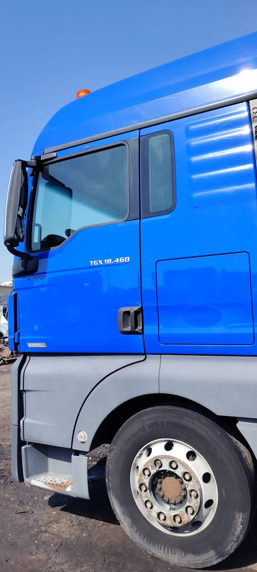 مان TGX 18-460 كامل مواصفات 2018 داخل جديد 
210 ورقة.      واتساب ***********
