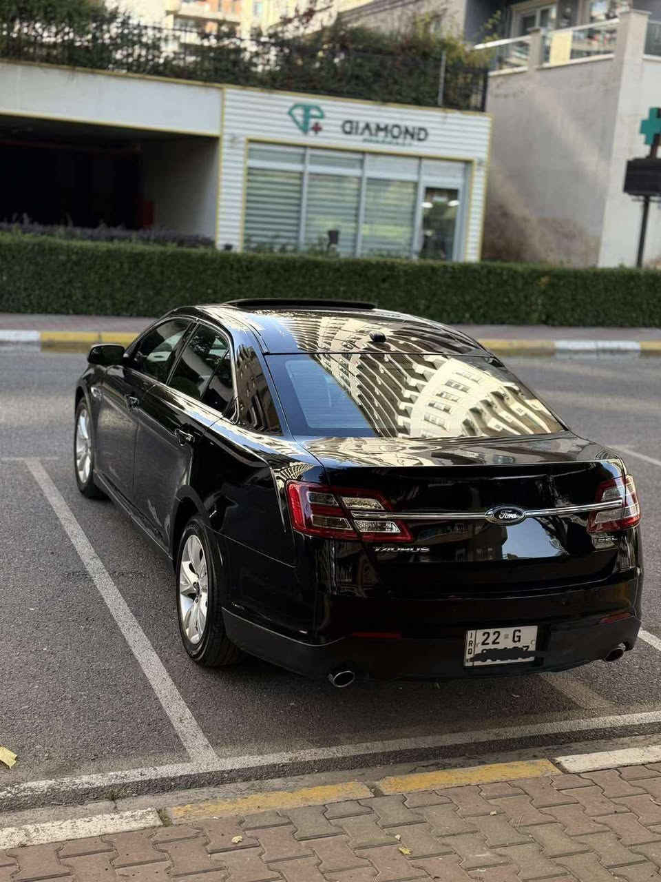 Ford taurus 2018 limetd
فۆرد تەورەس 2018 limitd سیارەکە فول فولە کوشن جلد سلاید سێ شاشەیە سیارە کە دووپارچەی گۆڕاوە بۆ شەریکە
 گێڕو مەکینەی بەشەرت کوشن خەزنە لایت ئەوتۆیە  
تەنها دوو پەڵە ساردی هەیە هەموو گیانی بەشەرتە هەموو گیانی ڕقم تەلەفون....*********** السليمانية, العراق
