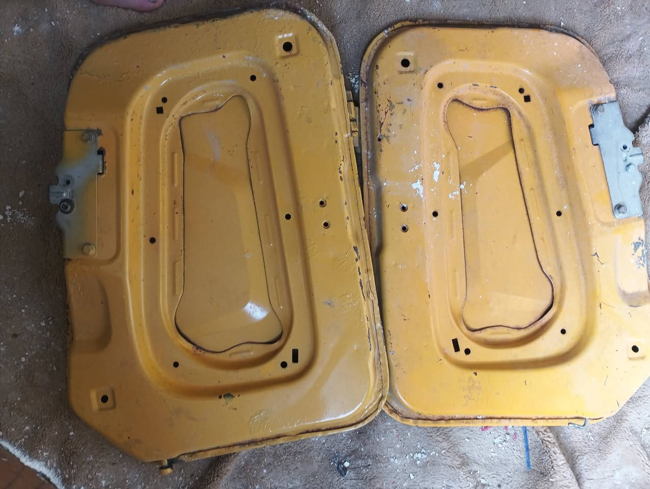 سلام عليكم بيبان بجاج بيبان صلي مو عادي بيهن قفاله كاملات السعر 75بيهن مجال مكاني  بابل الحمزة الغربي ***********
