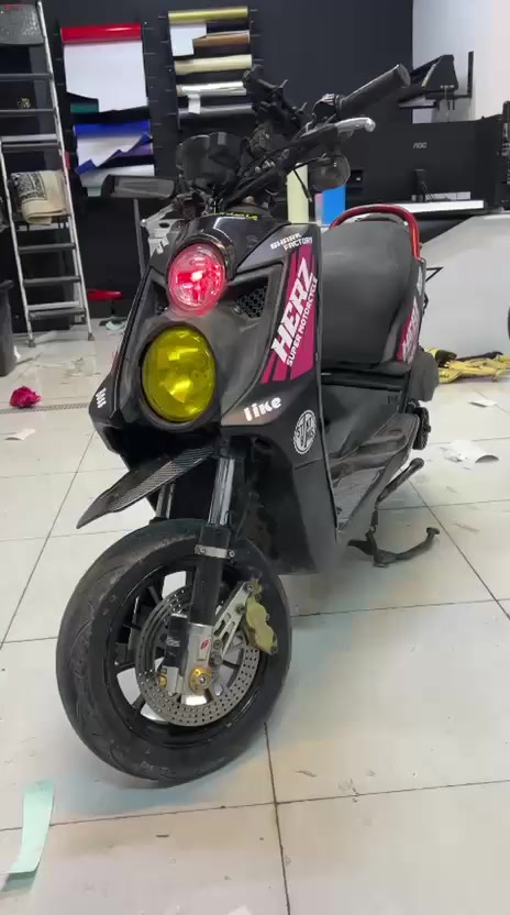 دراجه ماكينه بلاد للبيع بمليونين و100 مكان الدراجه كركوك اللي يريد يتصل ***********
