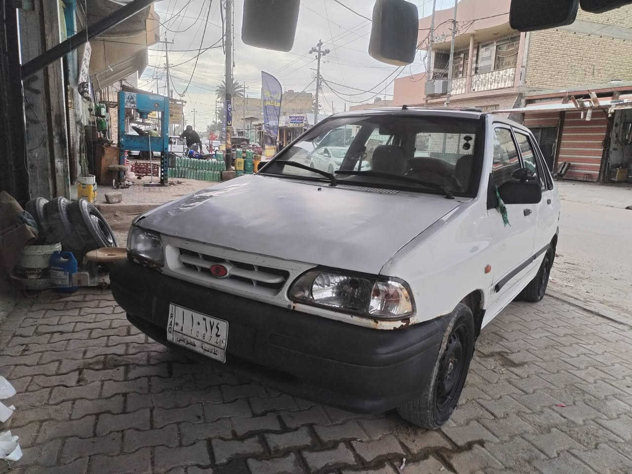 سايبه للبيع السعر 22 ورقه  محرك وكير جدد ع شرط تخم تاير جديد حداديه جديده رقم قادسيه الماني مشروع وطني تحويل مباشر موديل 2012 مكان السياره الديوانية قضاء الشاميه ***********
