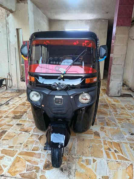 السلام عليكم تكتك للبيع باجاج المصطفى 
معمرة للجمالية فقط التكتك خير من الله كل نقص مابيه موديل 18 السعر 3 ملايين و بيه مجال قليل الاستفسار الاتصال على الرقم الموجود ***********
