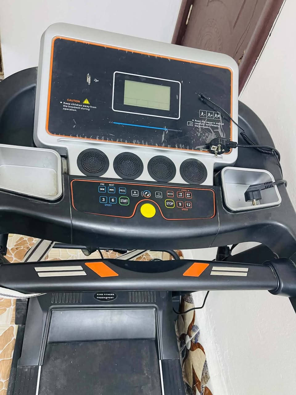 السلام عليكم جهاز رياضة للبيع شغال نضيف مابي شي للبيع سعر ٣٥٠بي مجال ***********
