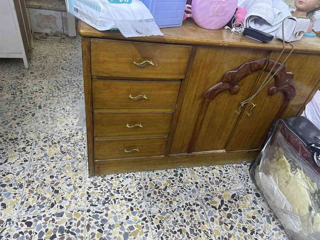 التواصل على الرقم ***********
