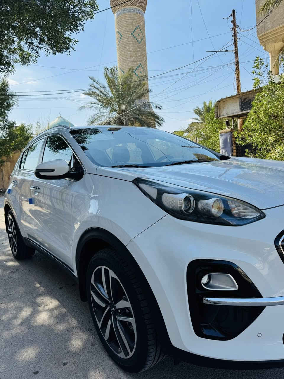 السلام عليكم كيا سبورتج 2020
الشركه الدوليه العراقيه رقم بغداد بأسمي ماشيه 48 
كفاله عامه ع وضع الشركه فول عدا البانوراما بصمه 
صندوق خلفي كهرباء شاشه كامره تبريد شاشه 
داخل جلد حساس أمامي خلفي 
بغداد زيونه 
‏‭***********
