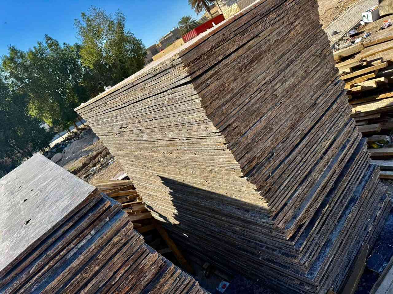 العنوان/الكوت خشب مستخدم جميع القياسات وبلايود وعصافير أبيع الموقع كله.
للاستفسار 
***********
***********
