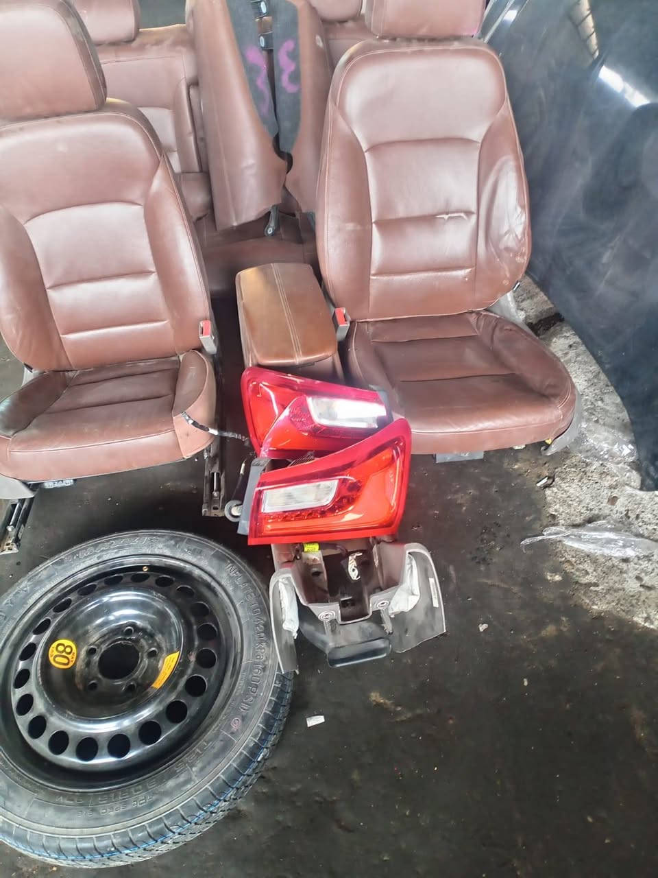 شيفروليت ماليبو 2017
السلام عليكم يتوفر ادوات شيفروليه ماليبو 
العنوان السليمانية المنطقة الصناعية خلف كراج بغداد القديم لأي استفسار يرجى الاتصال على الارقام التاليه 
***********
***********
