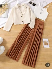 ١٢سنة • ملابس • توصيل جميع المحافظات