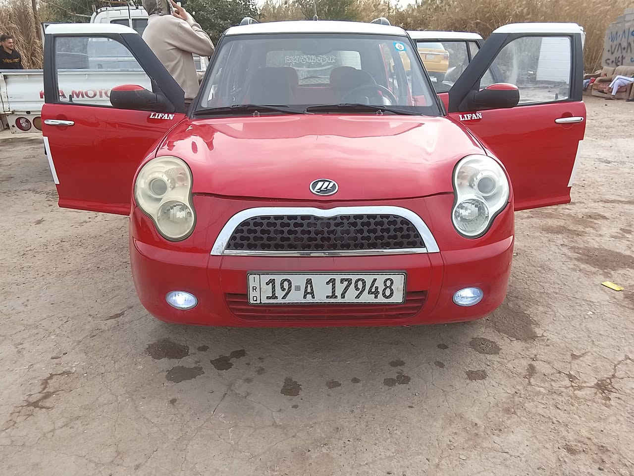 السلام عليكم للبيع ليفان 320 رقم انكليزي كربلاء بسمي سنويه 2030  تنتهي حادث جاملغ المامي جهه السائق تبديل والبنيد والجاملغ صبغ اثر جرد سياره حلوه وجاهزه كير مكينه حداديه ويل رياضي تخم تاير  مكانهه حله مركز مدينه سعرهه 38وبيهه مجال ***********
