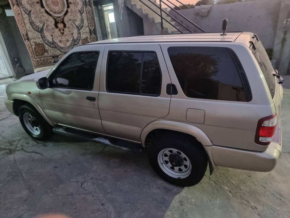 نیسان پاسپە ندە ر 2003ئاڕمی پلاسیکی سلئمانی مه کینە ی 3500گئرومه کینە و ده بل ئه کسلی به شه ر بئبۆیاخ تە بریت ساردو گە رم بە شە رت جوارجام کارە با کارە بای کشتی بە شە رت تایه ی تازە هه موو گیانی وە ک شە ریکە ماوە نوقسانی هیج نیە شوئن هه ڵه بجە ی تازە ژم***********
*********** حلبجة, السليمانية
