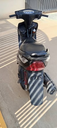 دراجة ماكس ثعلب الدراجة الاشاير كلها شغالة المكينة كايمة السعر 200 وبي...