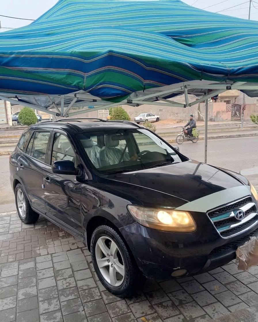 بس ب ((93)) بلعافية عل ياخذها
أرخص سنتافية بلعراق 
خمسة راكب مكينة 6 سلندر 
السيارة ماشية 153 
سيارة كاملة مكملة أي نقص ما بيها مكفول من الدعامية الدعامية ماكو شي بيها مايشتغل مكينة وكير جدد بشرط كهربائيات بشرط 
تبريد ثلاجة 
تخم تاير جديد 
كشرها يخبل
لون حبري لامع 
غرفتها جديدة زلغ واحد مابيها سيارة مال جاني نشرات وتحكم وشاشة تحكم ستيرن 
سنتر لوك سيارة ربع ماتذب عليها بلعافية عل ياخذها 
السعر : 93 وبيها مجال خابرني وتدلل 
العنوان : بغداد شارع عدن
الرقم : ***********
