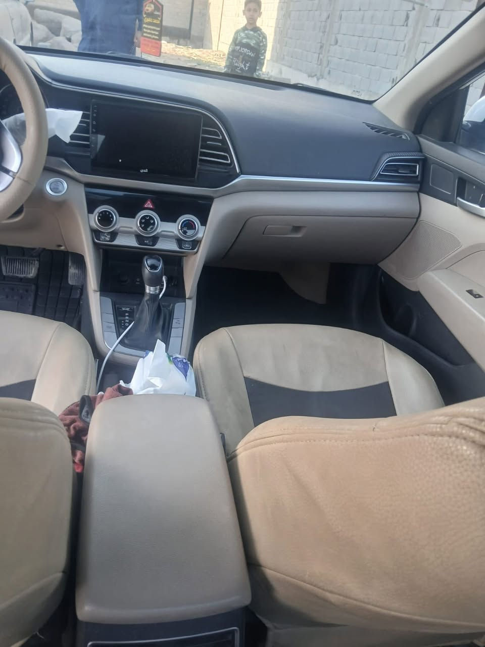 سلام عليكم الانتره ٢٠٢٠خليجي فؤل مؤاصفات بصمه تحكم ستيرن 
فتحه مكينه ٢٠٠٠ دؤش لايت لد سنؤيه مامنتهيه 
بيهه بارد بل باب خلف السايق ؤل داير ما المدكر 
السعر ١٦٠ اؤ بيهه مجال 
مكلف بل نشر هذه رقم راعيهه 
***********
