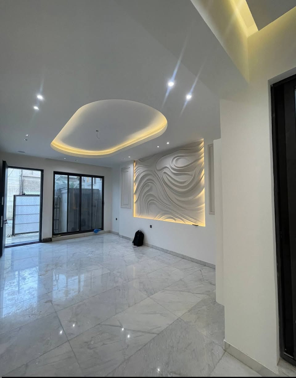📞 للحجز والاستفسار:
​تواصل معنا الآن ودعنا نناقش فكرة بيتك الجديد!
​واتساب مباشرة: *********** 📱
​ثقتكم هي سر نجاحنا، ودقتنا في العمل هي ضمانكم!
​#أصباغ_وديكورات #أصباغ_داخلية #أصباغ_خارجية #ديكورات_حديثة #تصميم_داخلي #جبس_بورد #صبغ_جدران
