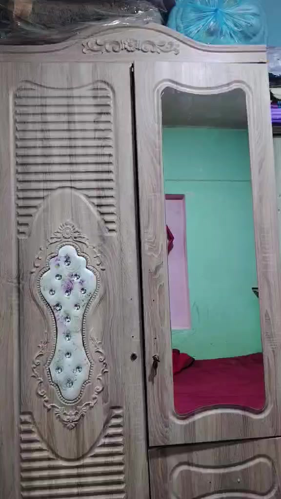 ثلاجه للبيع ما داخله تصليح وشغاله ونظيفه 8 قدم سعر 150 وبيه مجال الاشراي يجي خاص كنتور جديد خشب تركي وقوي سعر 120 وبي مجال للشراي العنوان جبيله مقابيل شارع سايلو


**إذا كنت صاحب هذا الإعلان وتريد حذفه لأي سبب، رجاءا أرسل رسالة إلى الدعم الفني**