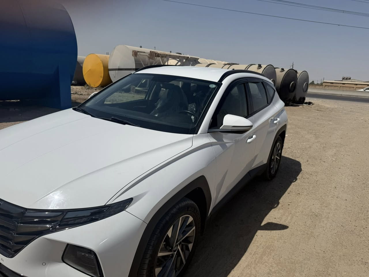 السلام عليكم توسان للبيع موديل 2023 بدون صبغ مكان السياره بغداد البلديات تلفون ***********
