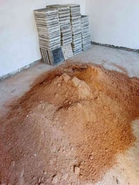 احنا نشتغل تصعيد مواد على الظهر كافه مواد البناء بالسعر المناسب رقم وا...