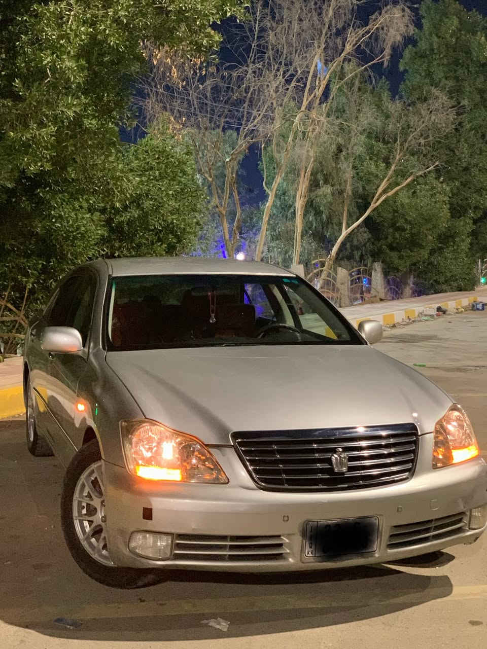 السلام عليكم 
شاهينة ادوات موديل ٢٠٠٧
متومه وكامله ارقام وسنويه
شاصي٨٢ مرغوب 
سنويه ل ٢٠٢٩
كير محرك حداديه تبريد كهربائيات شرط ١٠٠٪؜
سياره دخول جديد ماشيه ٧٥ 
دكمتين 
شرط السياره على وضع الشركه ودخول جديد
جاهزه من كلشي السياره كلش كلش جديده 
السعر ٣٧ وبيه مجال بسيط 
***********
مكان ناصريه مركز
