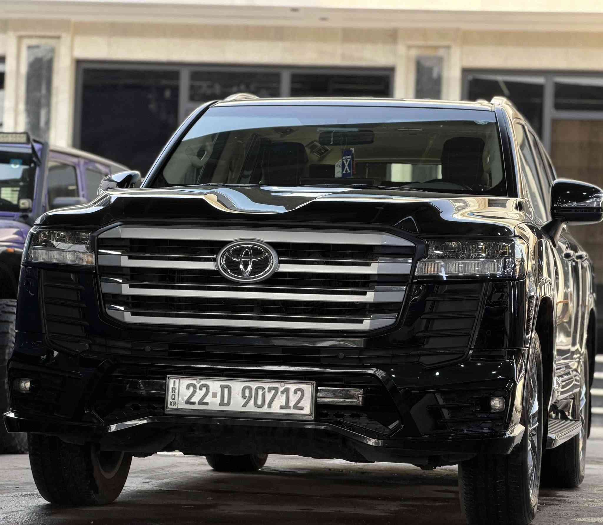 (بسم الله الرحمن الرحيم)
لاندكروز 🔥 2024 💣 order بريم  💥

فول مواصفات 💯 :

1- بصمة 🎧
2- فتحة 🕳️
3- شحن لاسلكي 💥
4- جنطة كهرباء ⚡️ 
5- كراسي كهرباء 💥
6- شاشات عرض 
7- شاشة كبيرة 🖥️
# ايرباك 8
وباقي المواصفات 

العداد : 43.000 Km ✅

حجم المحرك : 4.000 تنفس طبيعي 

السيارة مكفولة كفالة عامة

#السعر 

#السعر 68.500 $ 
685  ورقة للتفاوض او للاستفسار الاتصال على الرقم 

***********
***********
#مسلم الخفاجي 

بغداد/ جكوك / قرب مرور الكاضمية
