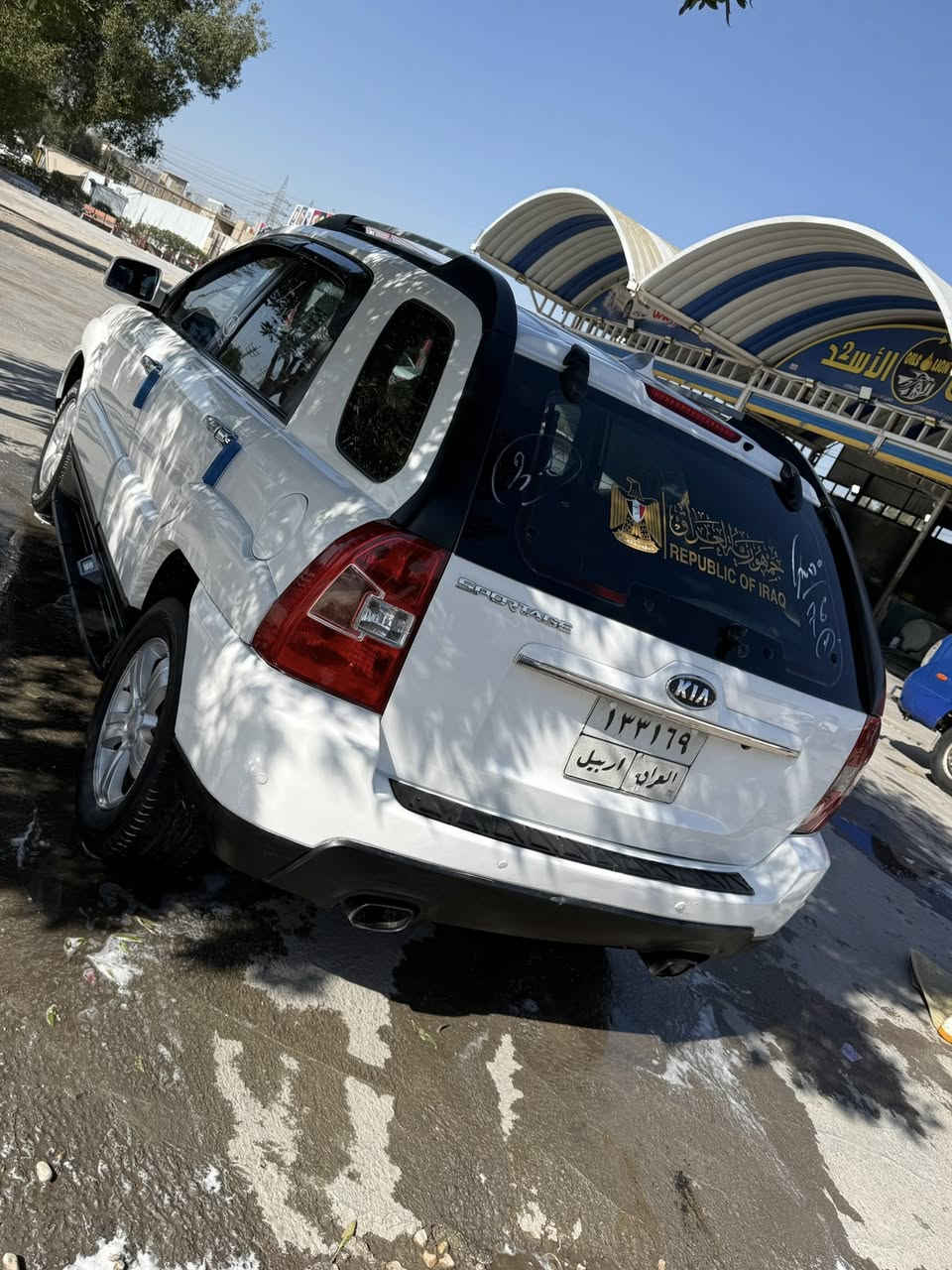 سبورتج مديل ١٠ مصبوغه عام
بيه ضربهً. بلباب 
خيط بخار  بدايه
تبريد شغال 
حداديه 
تاب 
غرفه كله جديدهً. 
مكانه سياره نجفً. 
***********
