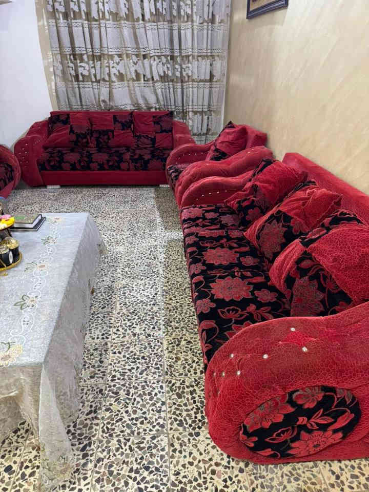 تخم للبيع ١٥٠ نضيف براضعيه *********** البصرة
