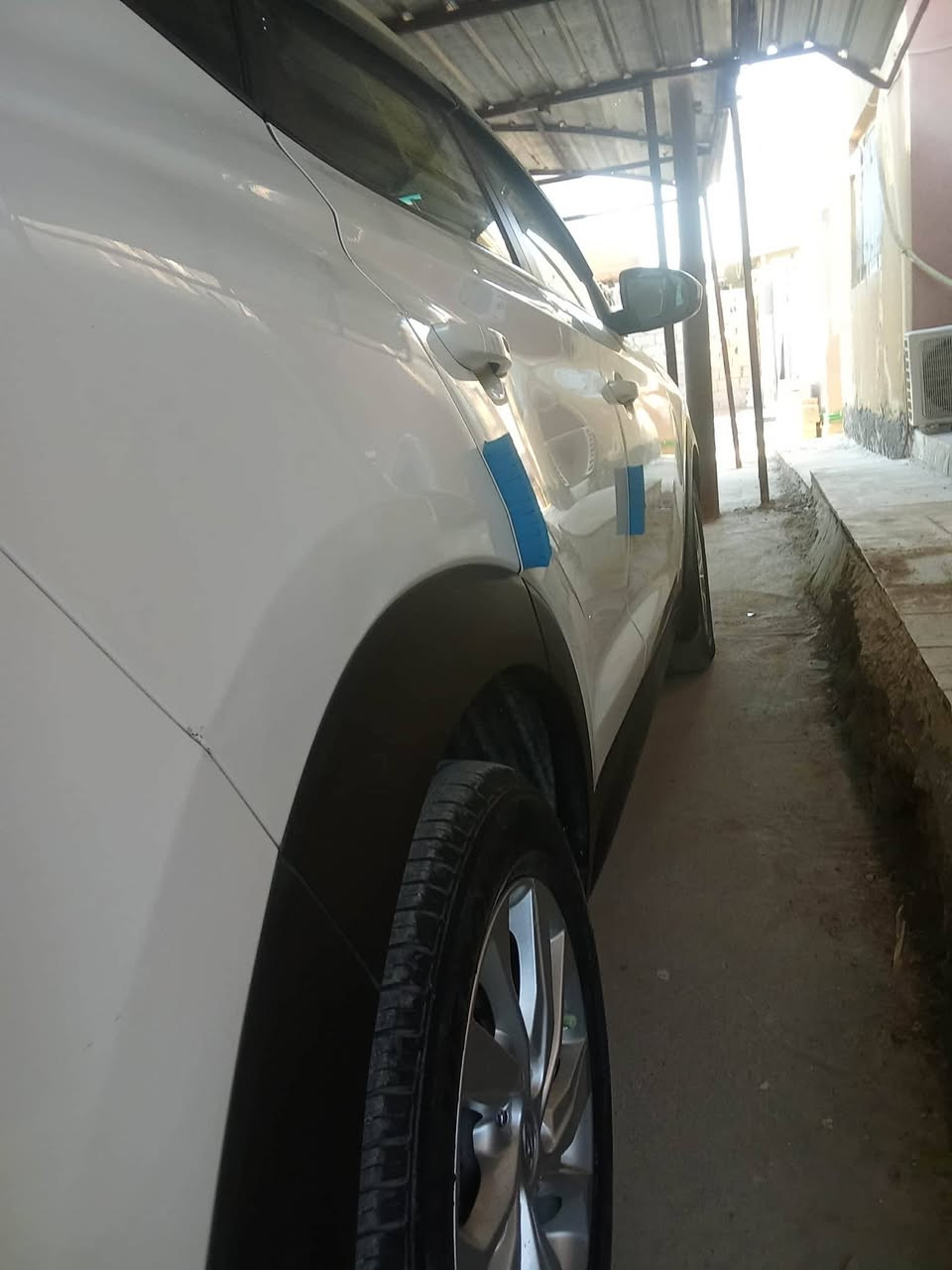 توسان موديل  ١٩ بابل رقم انكليزي بأسمي امريكي بيها بس بنيد فقط السياره ماشيه ٨٠ مابيها اي نقص 
للاستفسار ***********
مكاني بابل
