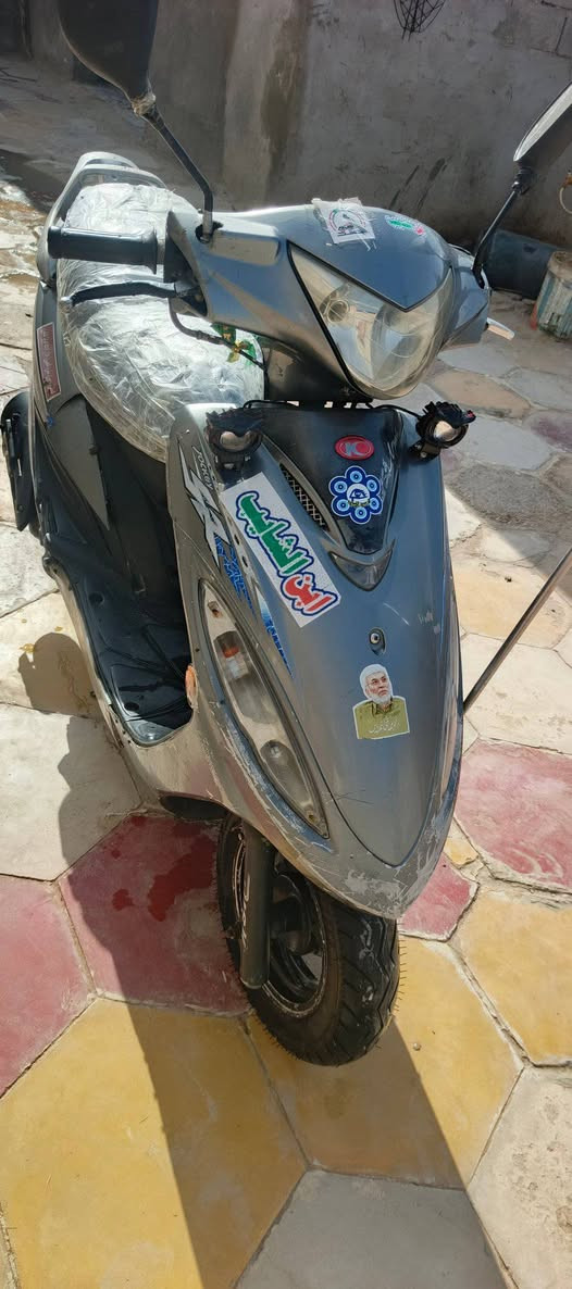 جي فور 
دراجه حلوه ومرتبه طافيه 
تجفيته جديده بس ولفاته تعبانه فقط تسوي ولفاته نكره ترجع مالي خلكه ابيع هلموجود 225 الف مكاني بلدوايه ***********
