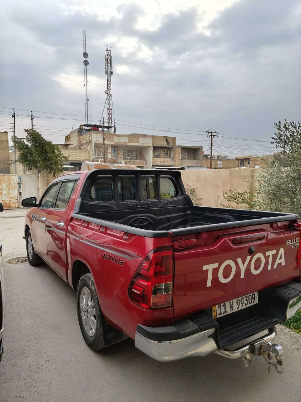 هايلوكس موديل 2022 أوتوماتيك رقم بغداد السيارة ماشيه 78 الف بيها فقط بارد خفيف بالحوض الخلفيي
السعر 285 

***********
