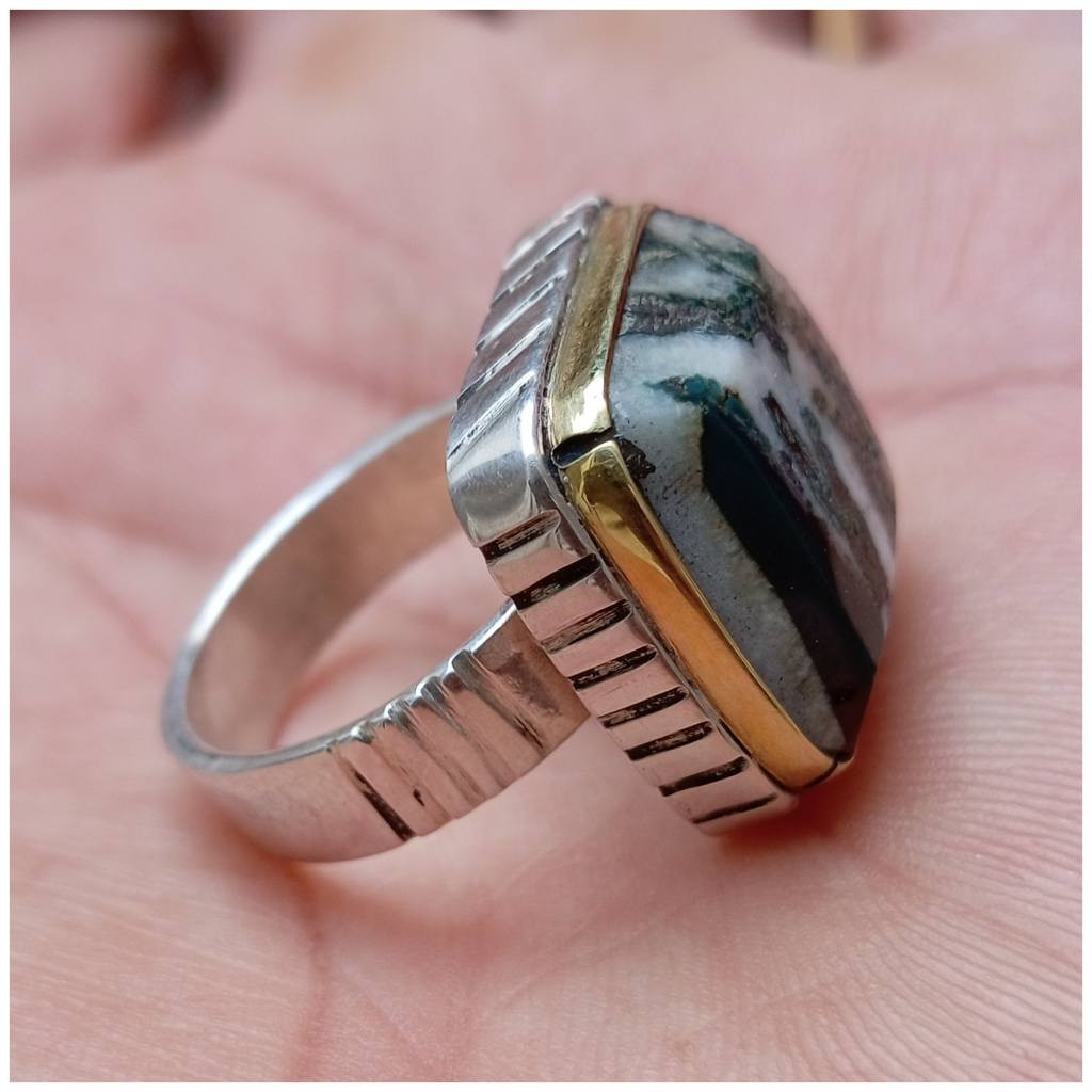 ***********يماني قنداش قديم مصور رباني صياغة يدوية السعر على الخاص العنوان ناصرية موبايل *********** ناصرية, ذي قار
