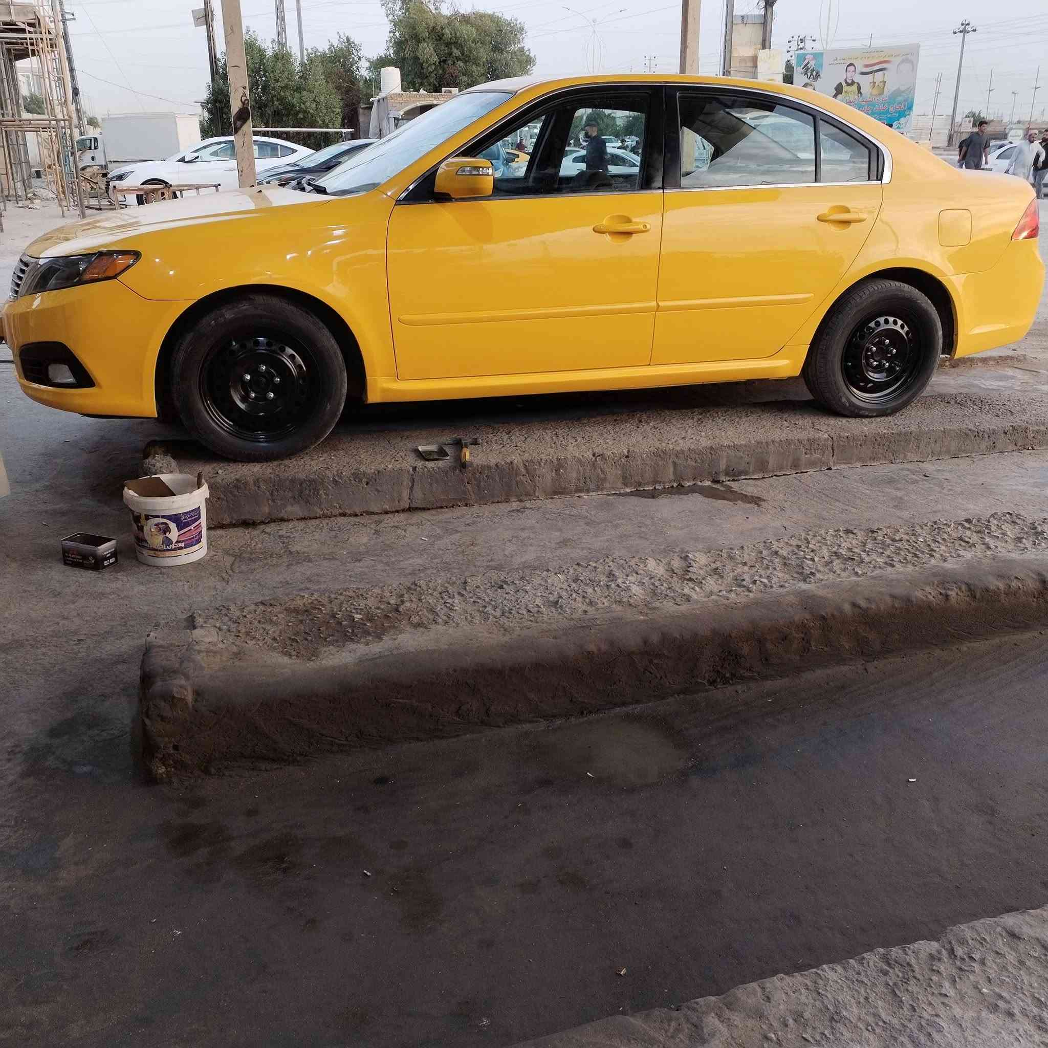 اوبتيما موديل 2009 مكفوله من الكص والعيب الشرعي مصفره هيئه وغرامه مكينه وكير مكفولات منضومه تبريد جديده السعر 90 وبيه مجال بسيط. للاستفسار ***********
