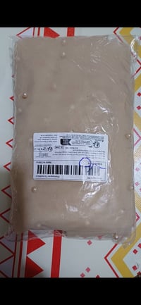 طاولة طعام • توصيل مجاني • داخل الكوت