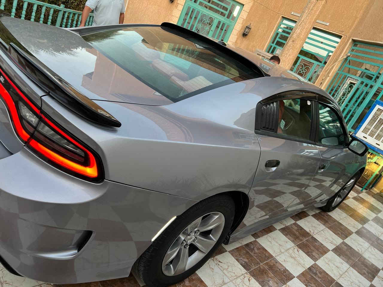 السلام عليكم
للبيع جارجر موديل 2016 

رقم اربيل 

ضرر قطعتين بنيد وجاملغ 

فئه SXT

محرك 3600
للاستفسار : ***********
