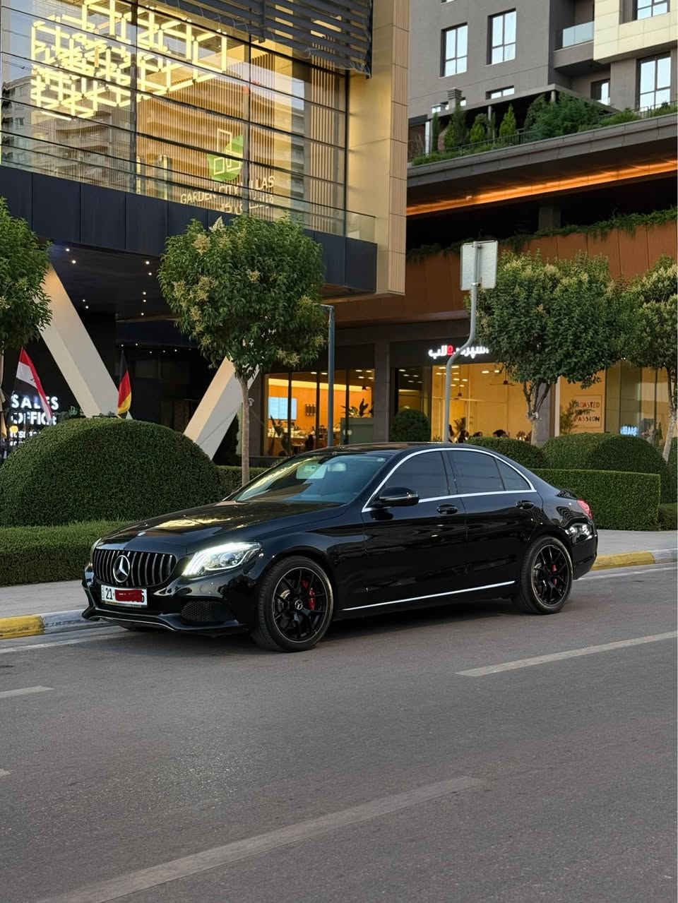 🚗 بۆ فرۆشتن

Marsedes C300 2016

✅ کلین تایتل
✅ بێ بۆیاخ دەعامیشی بۆیاخی نییە
✅ بێ پارچەگۆڕین
✅ بێ سارد
✅ تەنها یەک بەست کارتی هەیە
✅ فول فول مواسەفات بەس سلاید نییە
✅ ناوی کامل LED واتە AMG 63
✅ هەموو سێرڤسیکی کراوە
✅ یەک دینار مەسرەفی تێدا نییە
✅ ویلەکانی+عەتەر AMG یە
✅ڕاداری پێشەوەیە 
✅ئاوێنە فۆتۆ و شەفتە 
✅دەبڵ ماوسە
✅بەسمەیە
✅لایتی پێشو دوای کراوە بە مایباخ
✅مکەبەرەی burmester ئە
✅زۆر کەم ڕۆشتوە یەک دەست📍 ٨١,٠٠٠ کیلۆمەتر
💁🏻سەنەوی تازە تا ساڵی ٢٠٣١ بەناوی خۆمەوەیە 

ئۆتۆمبێلەکە لە هەموو ڕووێکەوە زۆر خاوینو تازەیەو نمونەیە لە جوانیا 

‏***********
مكان سليماني
Mercedes C300 موديل 2016

✅ كلين تايتل (Clean Title)
✅ بدون صبغ نهائياً (حتى الدعاميات أصلية بدون صبغ)
✅ بدون تبديل أي قطعة
✅ بدون بارد
✅ صبغ على كد شبر 
✅ فل كامل المواصفات، ما عدا فتحة السقف (سلّايد)
✅ داخل السياره LED كاملة بتصميم AMG 63
✅ سرفس السياره جديد مابي اي نقص
✅ لا تحتاج إلى أي مصروف
✅ جنوط وعادم AMG
✅ رادار أمامي
✅ مرايا فوتوكروميك مع شيفتات تبديل السرعات
✅ دبل ماوس
✅ بصمة تشغيل
✅ الأنوار الأمامية والخلفية معدلة إلى شكل Maybach
✅ نظام صوتي Burmester
✅ والسياره باسمي اتحمل تحويل و غرامات ماشيه السياره📍 81,000 كم💁🏻 الفحص (السنوية) جديد حتى عام 2031 وباسمي.

السيارة نظيفة جداً من جميع النواحي، بحالة ممتازة، وتُعد نموذجاً في النظافة والجمال.

📞 *********** الرقم بي واتساب

مكان السياره سليمانيه السليمانية, العراق
