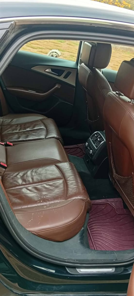 السلام عليكم اودي 
ورد  خليجي فول مواصفات واحد على واحد عدا  الفتحه فقط السياره صبغ   قطعه واحده بدون دواخل  حساسات امامي خلفي كير محرك كفاله تبريد ثلاث قطع تفاصيل السياره بالفيديو والسونار مكان السياره ديالى الخالص ***********®® موجود واتساب بس بالرقم الاثير®®
