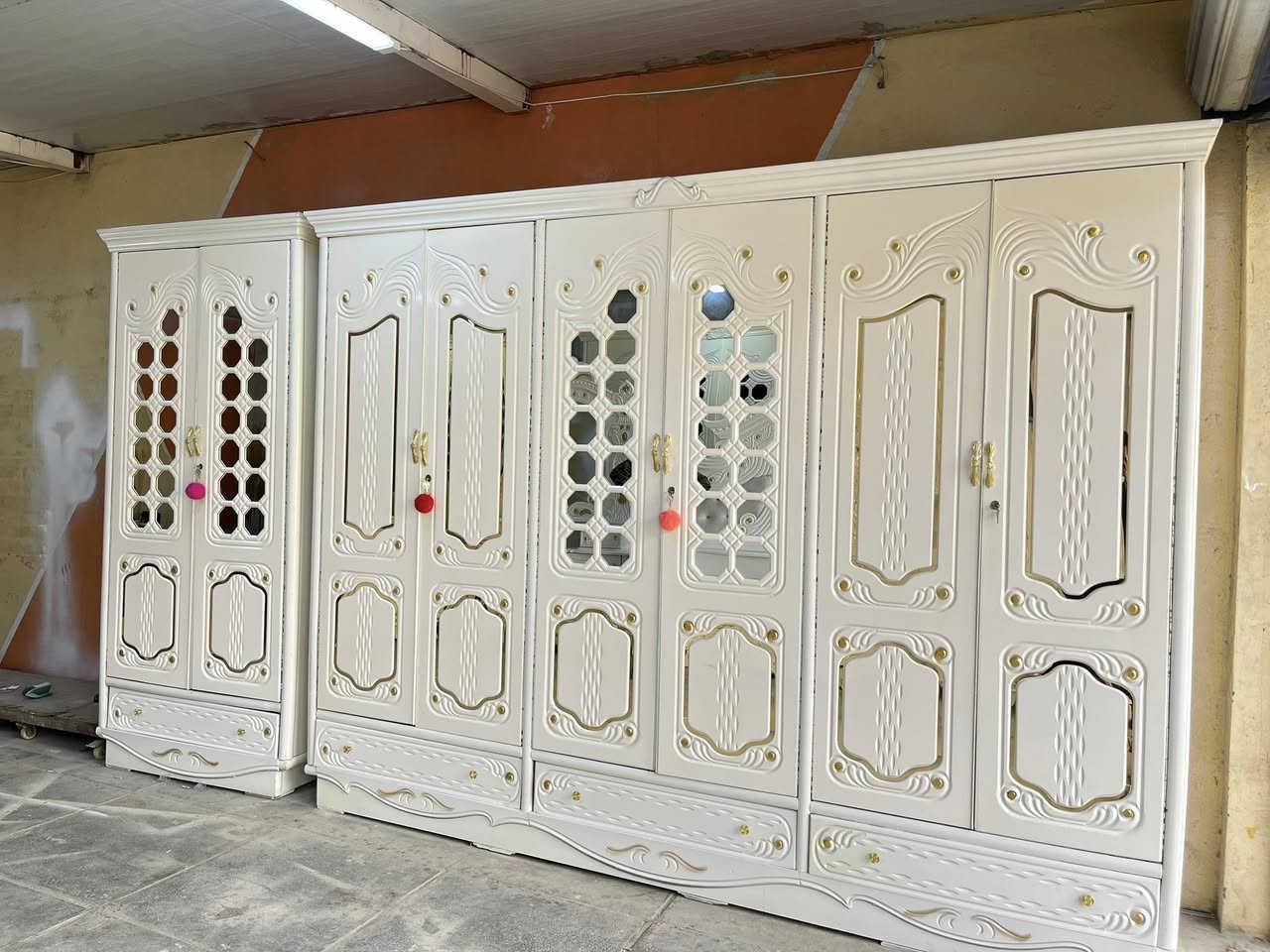 غرفه شغل عراقي ع تصميم تركي نضافه فوول استخدام قليل اي استفسسار واتساب ***********
