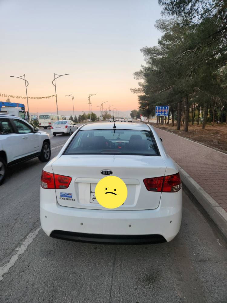 کیا سیراتۆ ٢٠١١ ناو سور ٦ گێڕ  و سوکان ڤۆلیۆم دەبڵ گێڕ و  گێڕ و مەکینەی بە شەرت نەکراوتەوە دوکەڵ نیە  ١٣٥٠٠٠ ڕۆیشتوە لەسەر دەقی شەریکە ماوەتەوە یەک دستە  قرچێکی پێشی هەیە بەس بۆنیتی بۆیاخە  نرخ 101 گەڵا *********** لە سلێمانیم السليمانية, العراق
