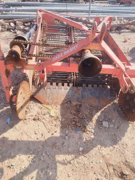 مور وقالعه مال بطاطه مستعمل موسمين السعر ٣٥ ومجال عنوان فايدة ***********@***********
