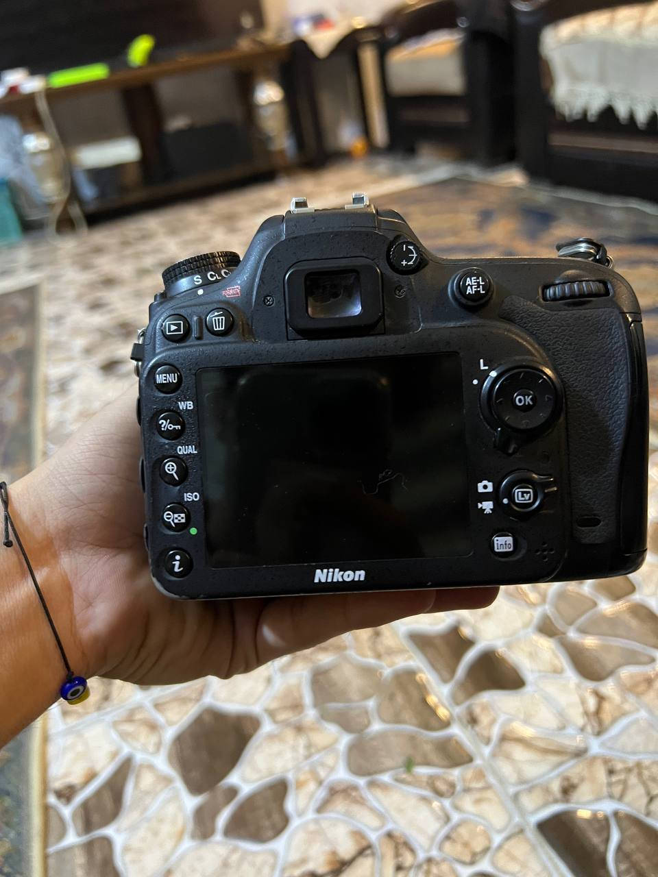 كامره نيكون 7100D نضيفه كامره مال بيت 
السعر 500... الخاص مفتوح


**إذا كنت صاحب هذا الإعلان وتريد حذفه لأي سبب، رجاءا أرسل رسالة إلى الدعم الفني**