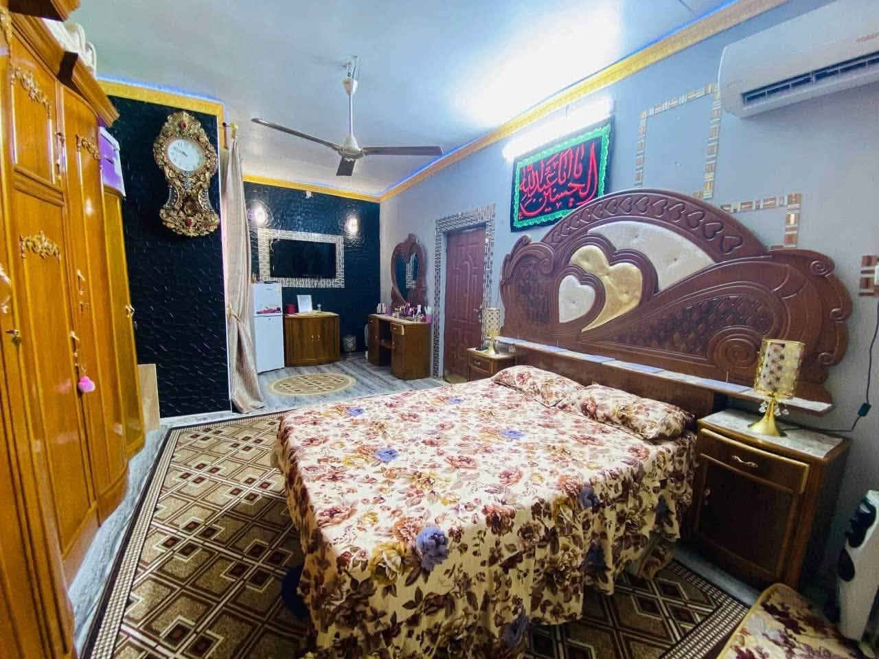 بيت مساحة ١٠٠م .. طابقين .. استقبال مع 2 غرف نوم .. موقعه على الشارع .. الدوانم خلف السكة في بداية شارع ابو دراج مع خط مولد مجاني 

للاستفسار
 ***********/***********
