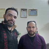 الدكتوراحمد نضال محمد طبيب أسنان/07707429121