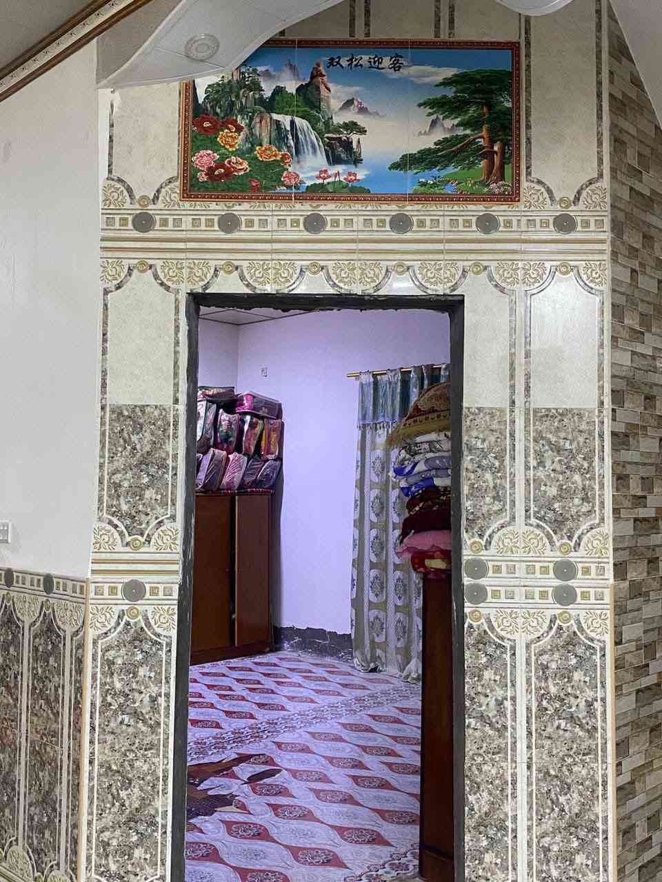 سعر مناسب جدا..👇🏻👇🏻
نصف دونم (١٢٥٠م)  مع بيت متكامل 
طريق المهدي بعد الجسر مجاور مدرسة كميل 
شارع تبليط..
البيت
البناء ٢٢٥م ثلاث غرف و صالة و مطبخ حار و بارد و مجمع صحيات البيت بناء ٢٠٢٠ و نقصه فقط ارضية و الاستقبال خارجي نقصه تشطيب داخلي .. البناء كونكريت مسلح درجة اولى..
البيت زراعي بالمهدي على التبليط مباشرةً ومداور أسهم...
الخدمات كلها متوفرة ماء وكهرباء ومياه سقي وانترنت ومولد اهلي..
بسعر 85 مليون مع المجال..
أدناه ابعاد الأرض مرفقه في صورة مع صور البيت
للاستفسار 
***********
***********
من لديه الرغبه بعرض عقار نوفر لكم المشتري بقرب وقت ممكن
