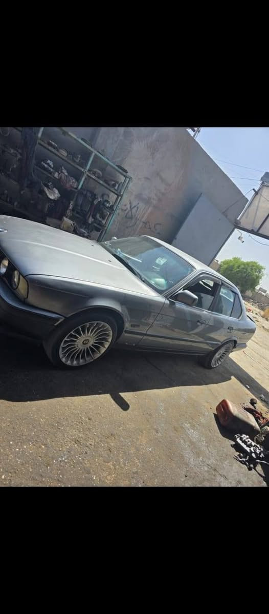 سلام عليكم
بي ام دبليو حجم ٥٢٠ مسكر عدل موديل ١٩٩١ رقم انبار
للبيع للاستفسار الاتصال على الرقم ***********
مكاني الانبار حبانيه حصيبه شرقيه
