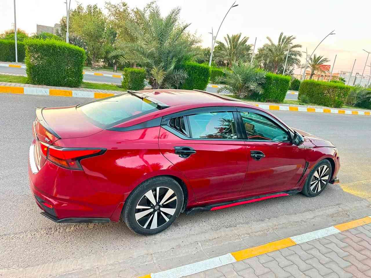 السلام وعليكم
Nissan Altima 2022 SR Pluss

 نيسان التيما فول مواصفات واحد على واحد✅

* سلايد وشاشة جبيره

* ⁠تحكمات ستيرن

* ⁠رادار اربع جهات

* ⁠كشنات جلد مع كشنات تدفئة مع كهرباء

* ⁠اوتو بريك

* ⁠ابل كاربلي مع اندرويد اوتو

* ⁠شفتات ستيرن رياضي
.ماشيه 54 الف 
حادثها فقط ربع بنيد بدون دواخل
رقم اربيل سنويه هزه جديده تحويل ثاني يوم
مكان السياره تكريت شارع الزهور 
السعر (١47) وبيها مجال بسيط 💰
‭  ***********
